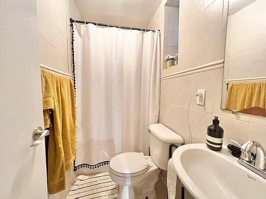 Rented by Doorway NYC, LLC | media 9