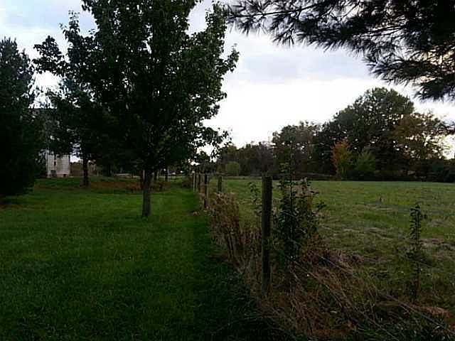 2nd image of 12126 Kilbourne Rd