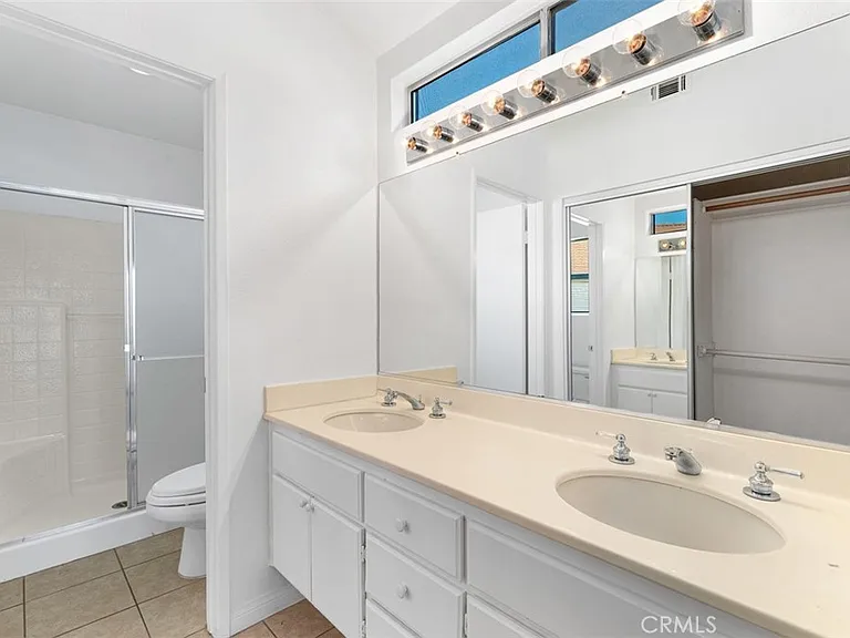 28243 Valombrosa Dr — Photo 12