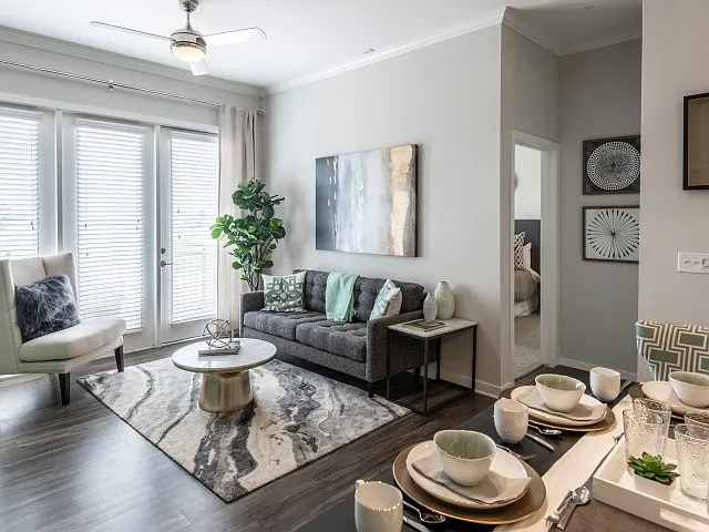 Overture Sugar Land 55+ Apartment Homes — Photo 33