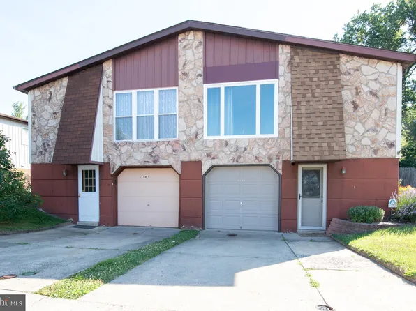 1143 Foster St, Philadelphia, PA 19116
