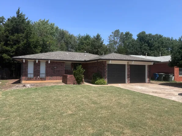 425 Meadow Lake Dr, Edmond, OK 73003