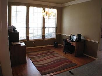 4th image of 1139 Bent Oaks Dr