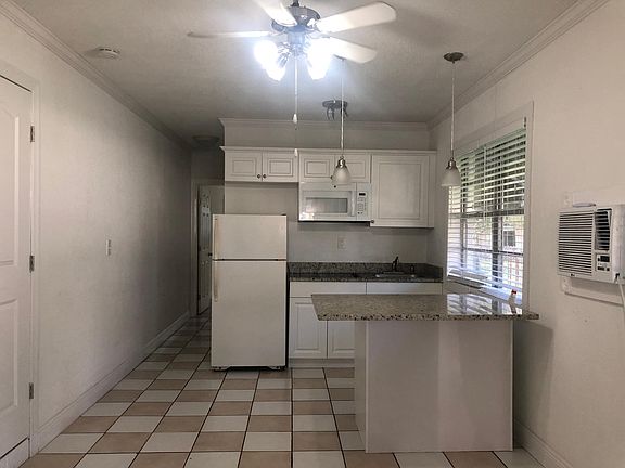 3rd image of 506 N Matanzas Ave #B