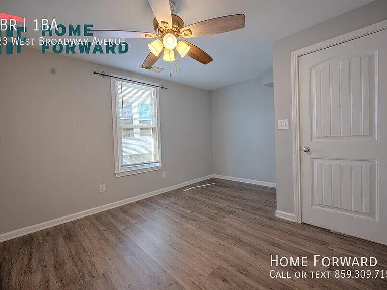 223 W Broadway Ave — Photo 15
