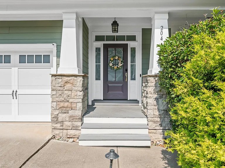 204 Diggory Dr — Photo 44