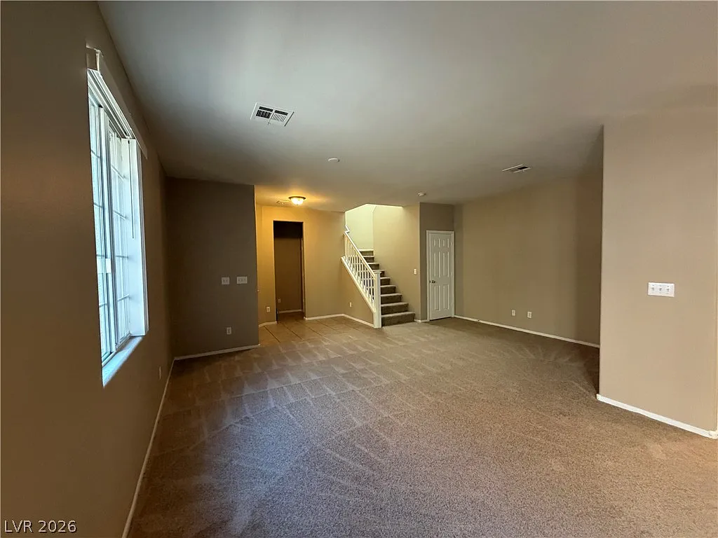 3 bed, 2.5 bath, 1739 sqft, $1,850 — Photo 3