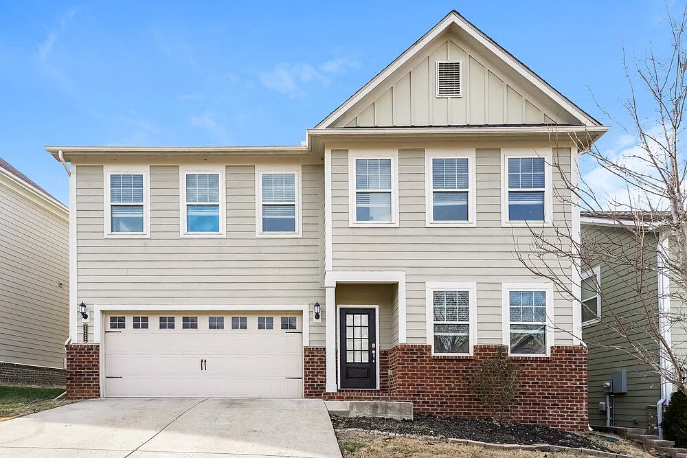 4 bed, 2.5 bath, 2175 sqft, $3,560 — Photo 1