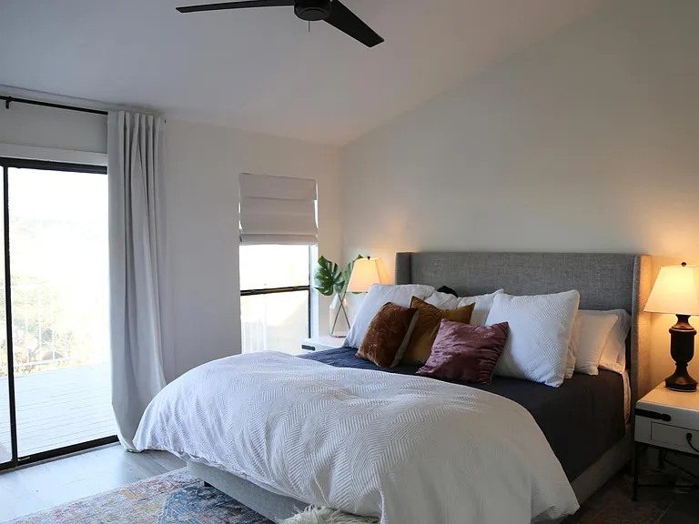 Master Bedroom - sliding door out to deck