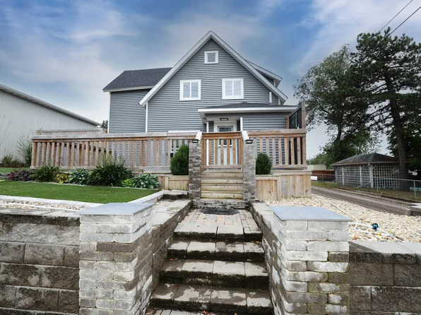 722 Mamie Eisenhower Ave, Boone, IA 50036