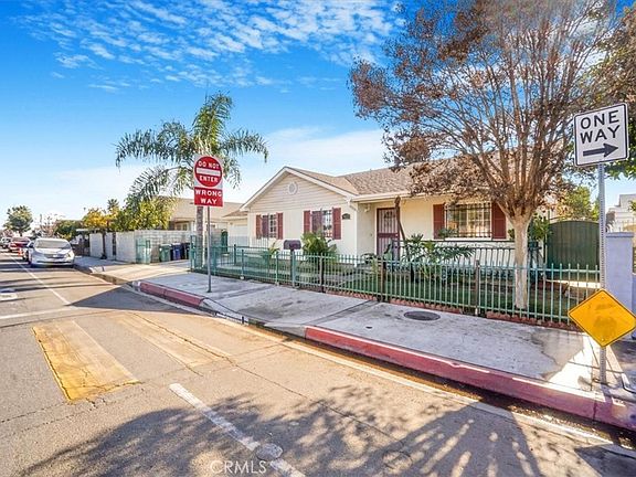 3rd image of 2502 Santa Ana Blvd N