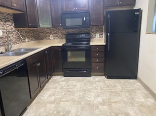 4370 Maricopa Dr #101, Ames, IA 50014