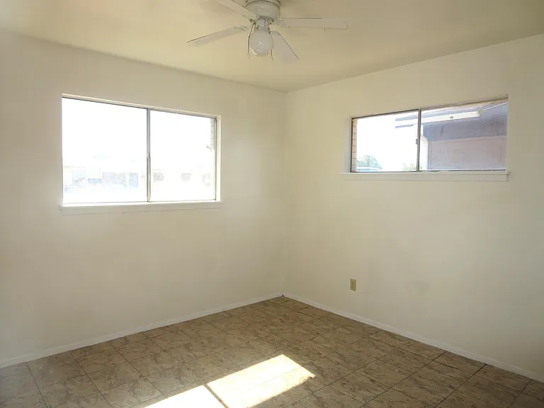 9319 Vicksburg Dr — Photo 12