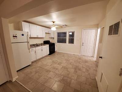 1st image of 33067 Alanson St