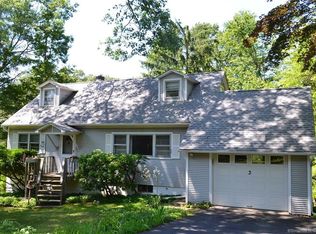 3 Sweetcake Mountain Rd, New Fairfield, CT 06812