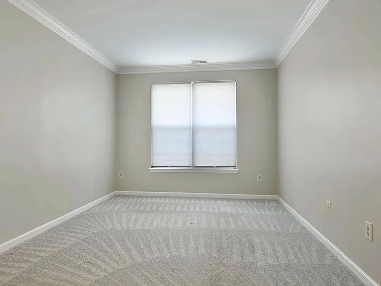 20901 Cedarpost Sq — Photo 5