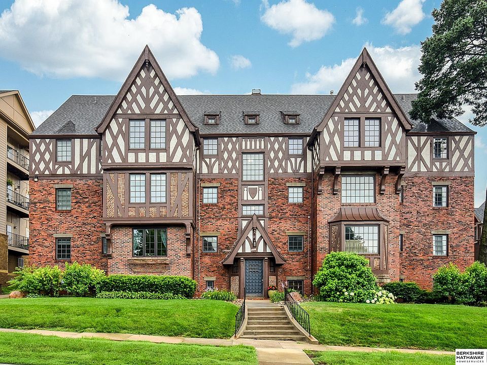 1st image of 4907 Davenport St APT 3