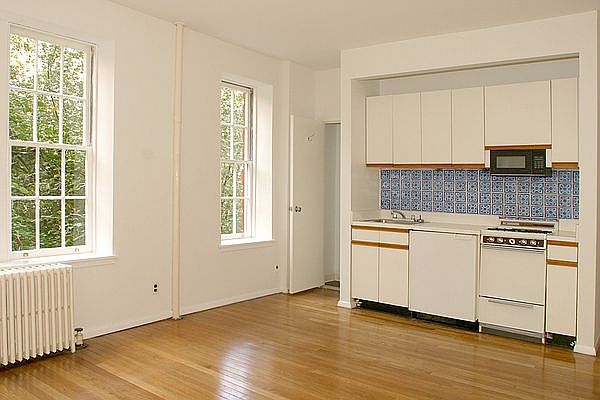 1st image of 320 E 92nd St APT 3FC