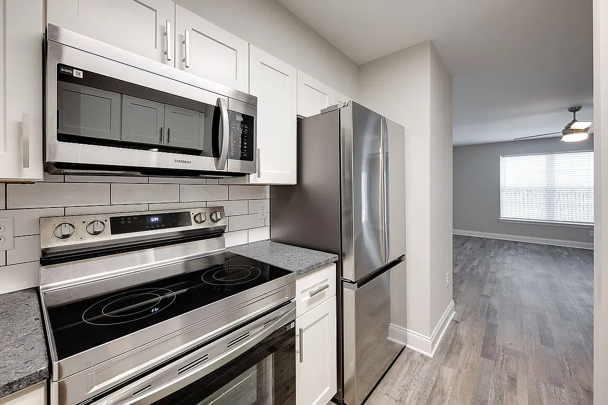Park Ridge Apartments — Photo 1