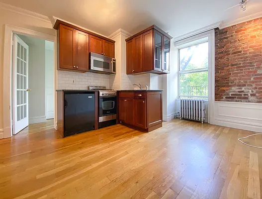 Rented by (Legacy) NY Quality Living Uptown | media 7