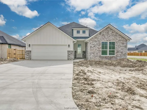 2921 Spector Dr, Bryan, TX 77808