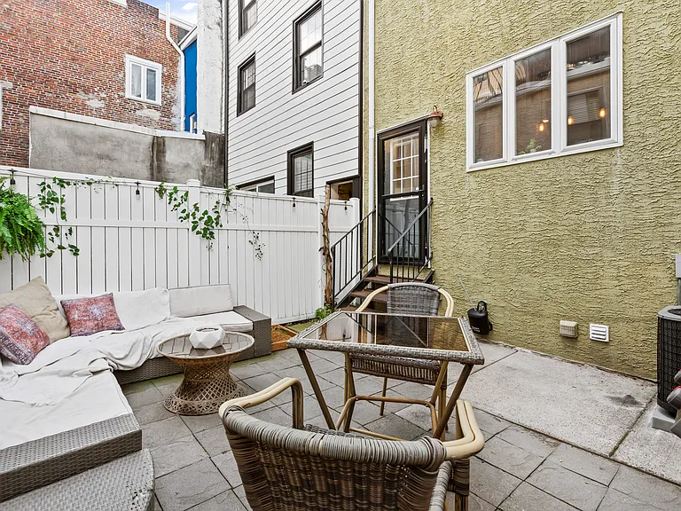 1129 N Orianna St — Photo 28