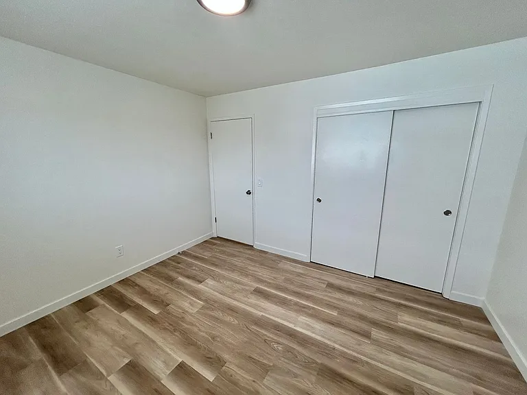 13 - R. Tuler & E. Edwards — Photo 12