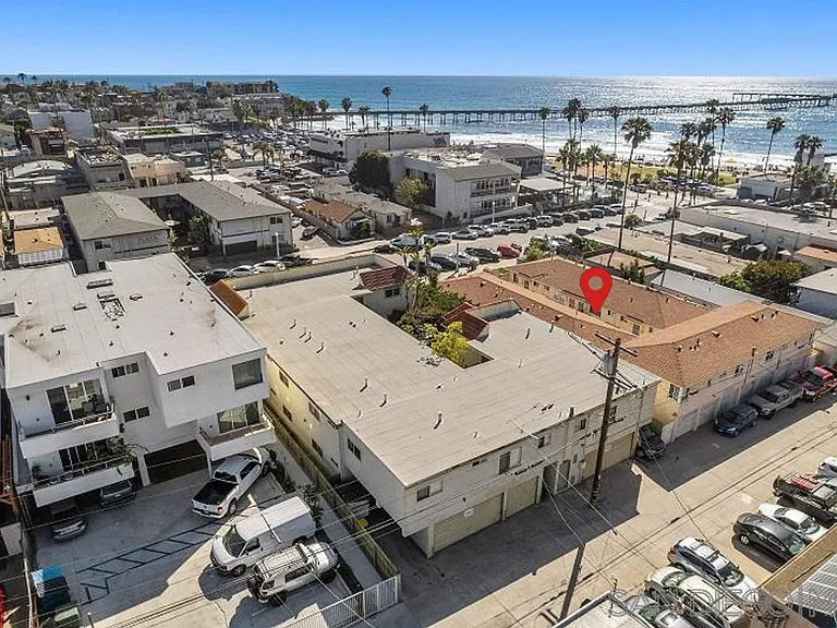 5058-68 Santa Monica Ave — Photo 22