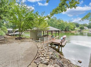 614 Forest Lawn Dr, Moneta, VA 24121