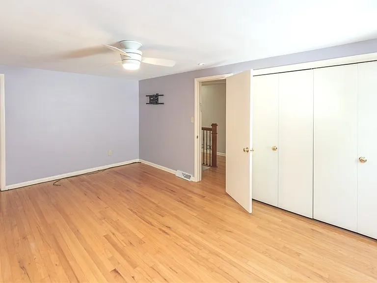 23721 Greenlawn Ave — Photo 20