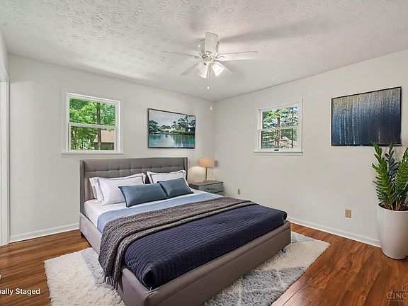 3rd image of 6113 Doe Ct