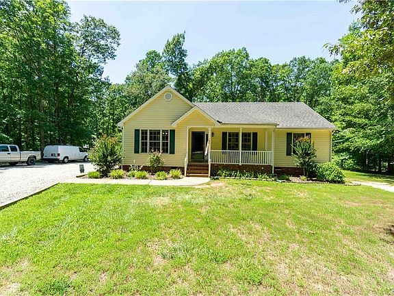 3rd image of 5845 Trenholm Woods Dr