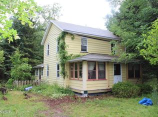 406 Avoy Rd, Lake Ariel, PA 18436