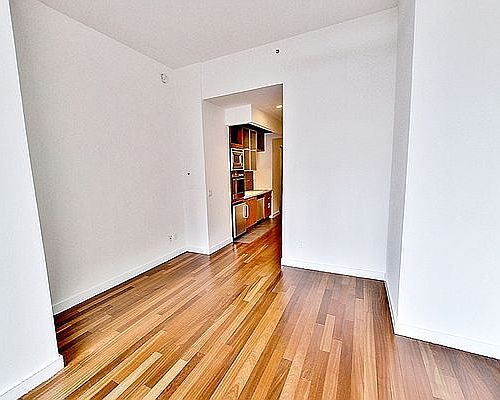 3rd image of 606 42nd St #609