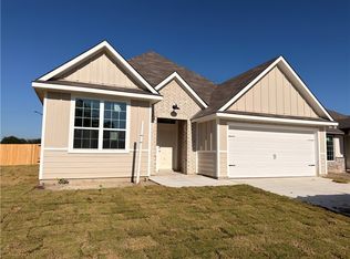 6045 Badger St, Bryan, TX 77807