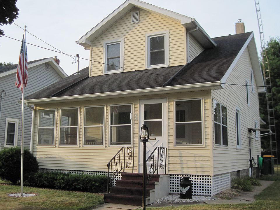 1st image of 161 Bidwell St W