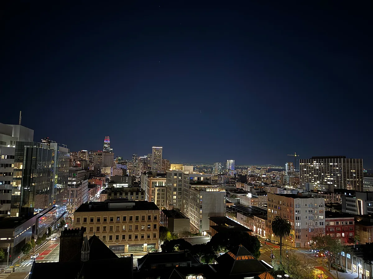 Building Photo - 1200 Gough St #10B