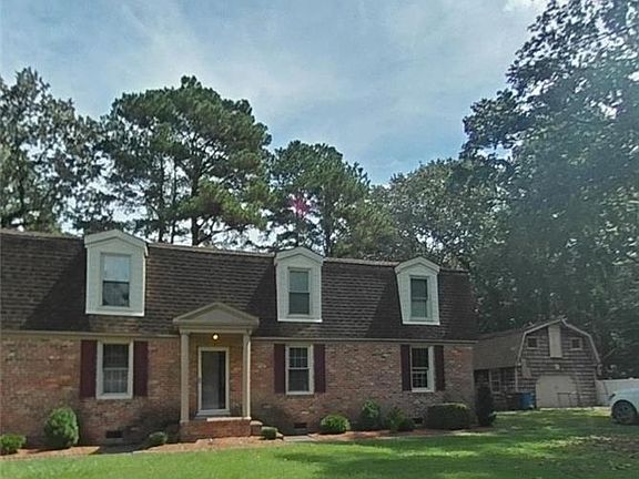 2nd image of 621 Crossland Dr