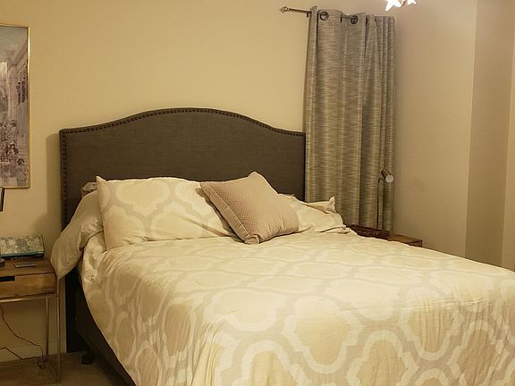 3rd image of 10075 N Gate Pkwy #1011
