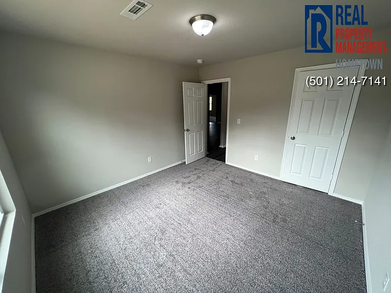 1956 Auburn Hills Dr — Photo 17