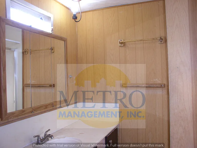 8888 W Irving St — Photo 7