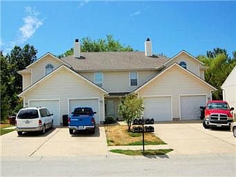 1st image of 200 NE Dogwood St