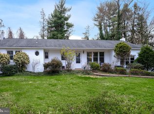 5 Windsor Dr, Princeton Junction, NJ 08550