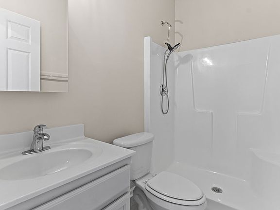 5th image of 5846 Longwood Dr