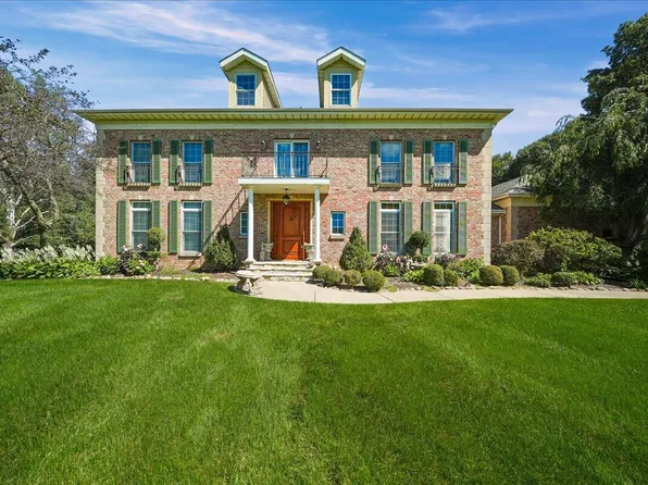 3471 N Karen Kourt, La Porte, IN 46350