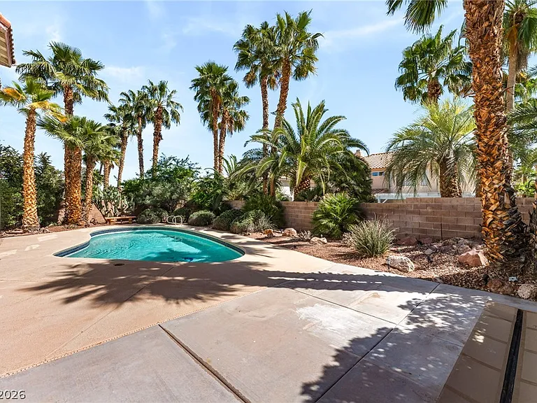 9417 Low Tide Ct — Photo 47