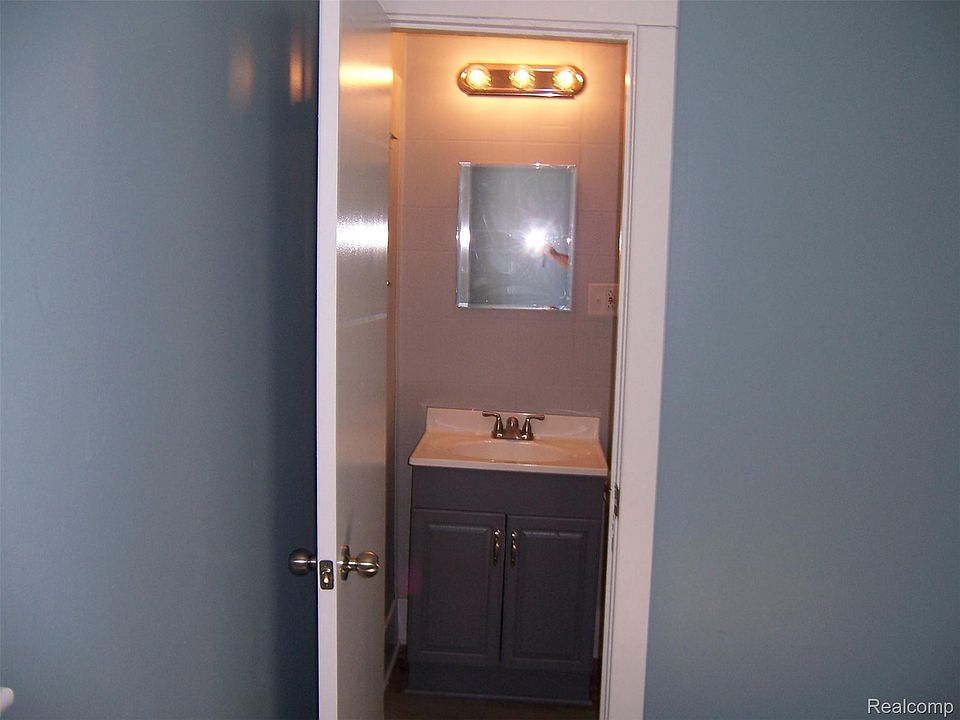 1518 Carleton St, photo 10