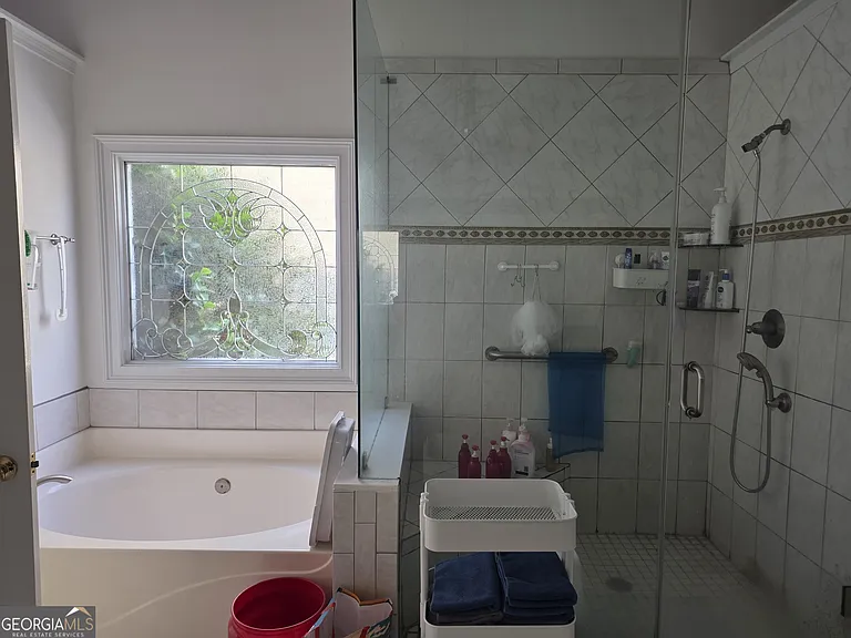 4585 Brook Farms Ct — Photo 7