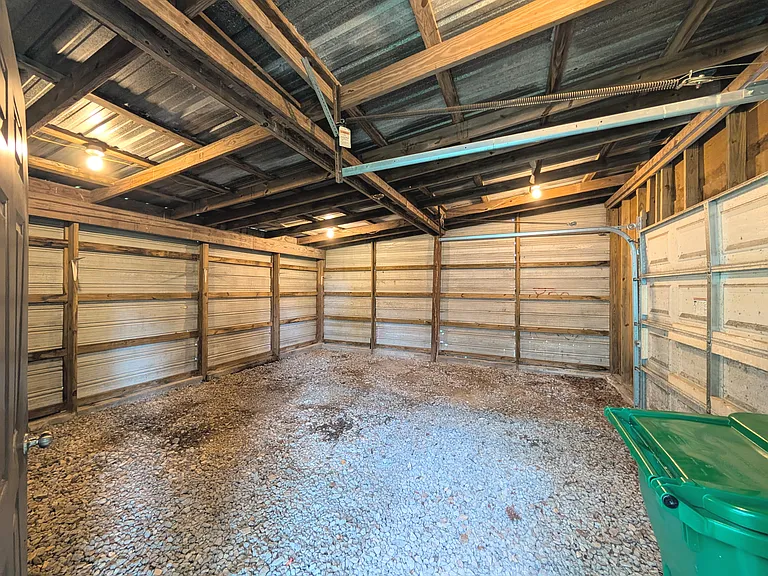 8209 County Road 1082 — Photo 15
