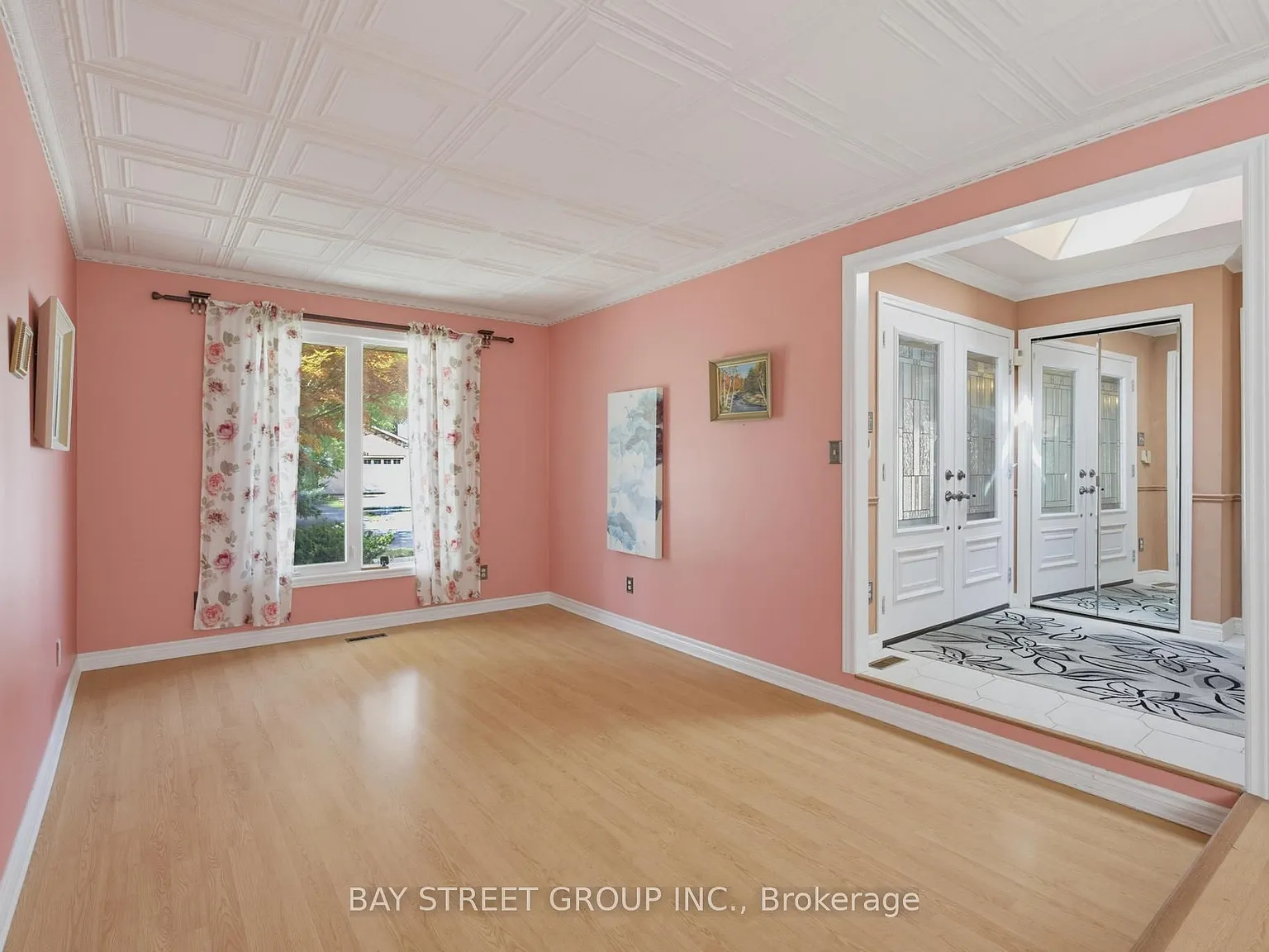 4 bed, $2,800 — Photo 4